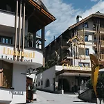Chesa Monte 4sterne Superior Szálloda Fiss