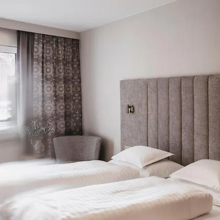 Chesa Monte 4sterne Superior Otel