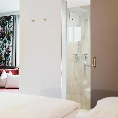 Chesa Monte 4sterne Superior Hotel Fiss