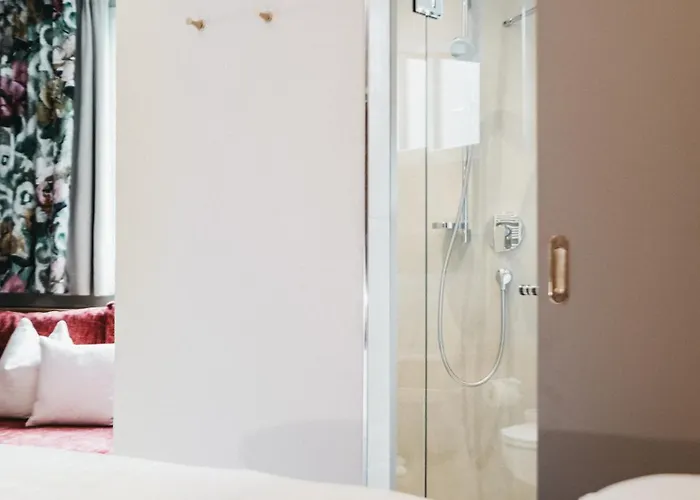 Chesa Monte 4sterne Superior ホテル フィス