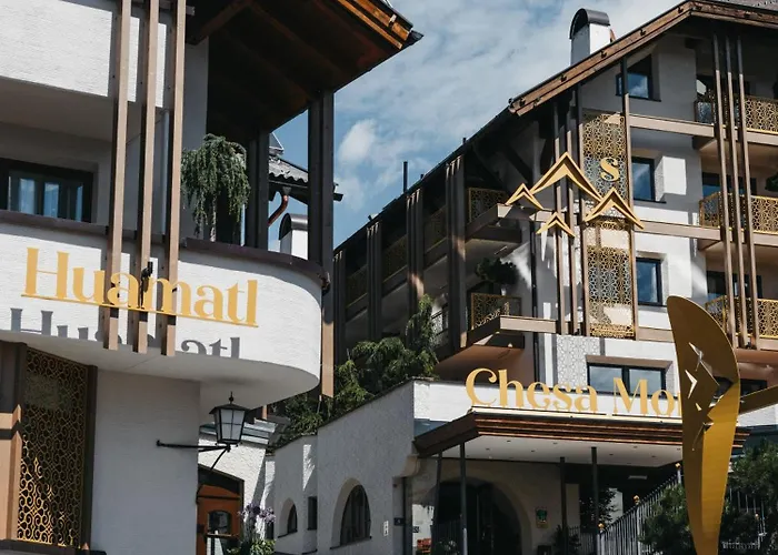 Chesa Monte 4sterne Superior ホテル フィス