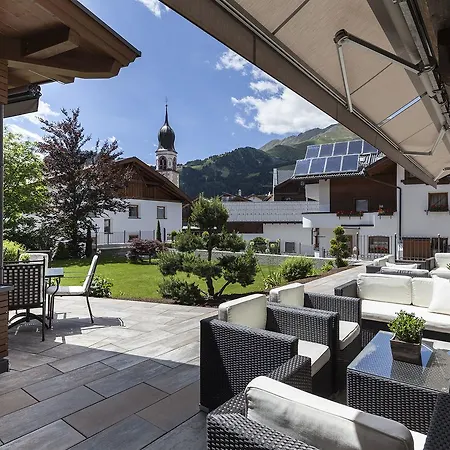 Chesa Monte 4sterne Superior Hotel Fiss