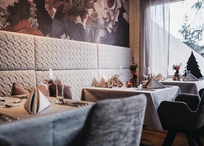 Chesa Monte 4sterne Superior 酒店 4*