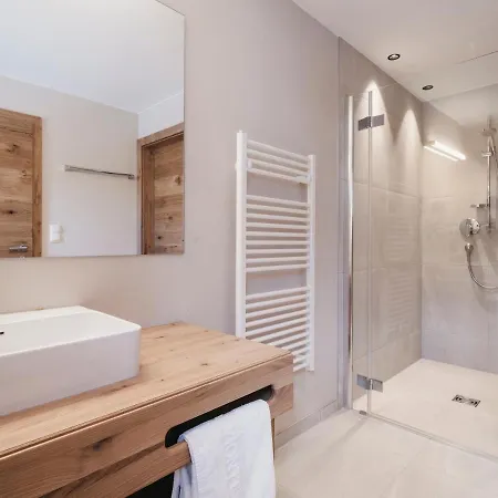 ホテル Chesa Monte 4sterne Superior 4*