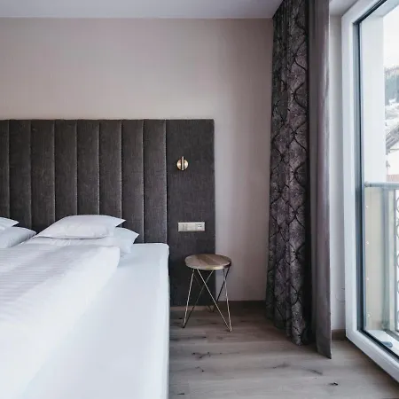 Chesa Monte Hotel 4*