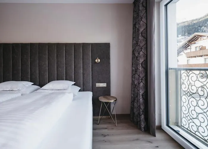 Chesa Monte 4sterne Superior Hotel 4*